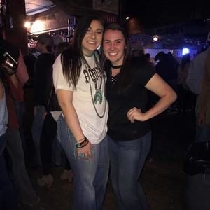 Meet your Posher, Michaela